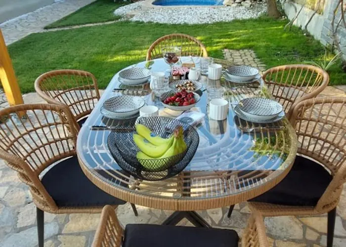 Kontes Kefalonia *